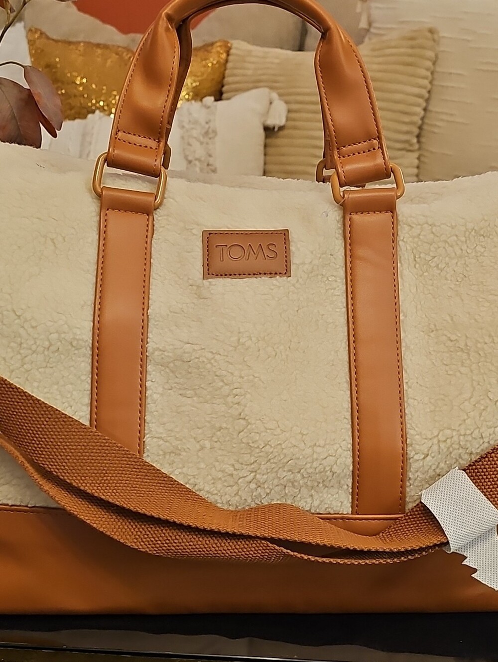 TOMS Ivory Sherpa Duffle Weekender Travel Bag Tote Cognac Brown-White New